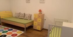 4-стаен Апартамент под наем, Център, София