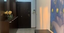 4-стаен Апартамент под наем, Център, София